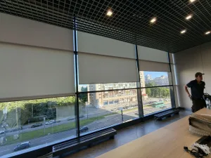Рулонные шторы с электроприводом — фото 12, «Корона Стиль», Санкт-Петербург