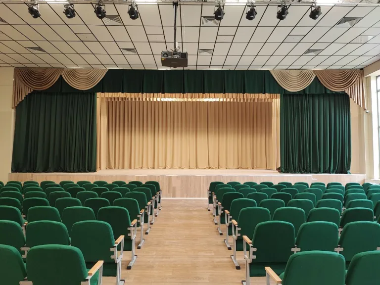 Одежда сцены для актовых и зрительных залов — фото 8, «Корона Стиль», Санкт-Петербург